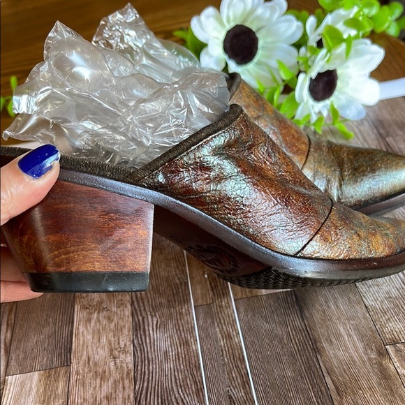 Brown Distressed Leather Slip-On Loafers - Picture 2 of 10